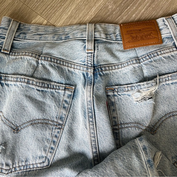 Custom Ripped Levi Denim Jeans - Picture 3 of 8